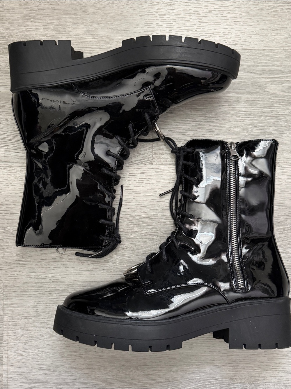FOREVER 21 PATENT LEATHER COMBAT BOOTS